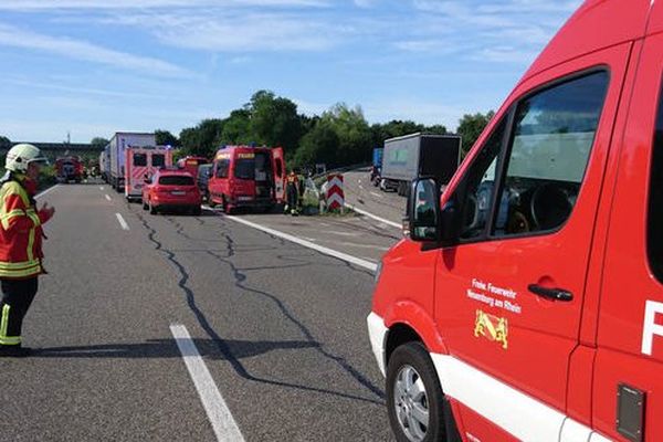 Accident sur l'A5 près de Neuenburg