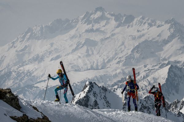 Axelle Molaret (à gauche) lors de la Pierra Menta 2022.