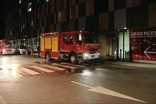 Les pompiers de Saône-et-Loire sont intervenus au centre hospitalier de Chalon-sur-Saône, où un homme a tenté de s'immoler 