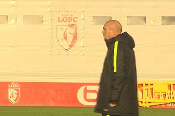 Frédéric Antonetti, à l'entraînement avec le LOSC ce jeudi.