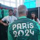 Les bénévoles des Jeux Olympique et Paralympiques de Paris 2024 commencent à récupérer leurs tenues officielles pour l'événement.