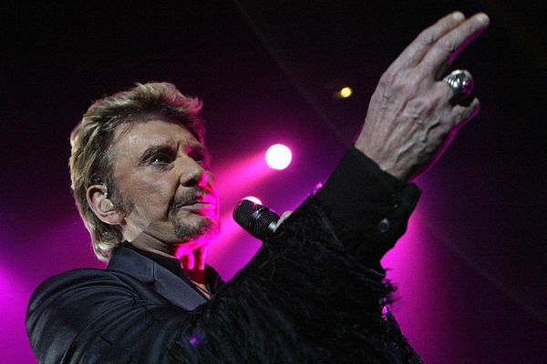 Johnny Hallyday, à Clermont-Ferrand. le 6 décembre 2003.