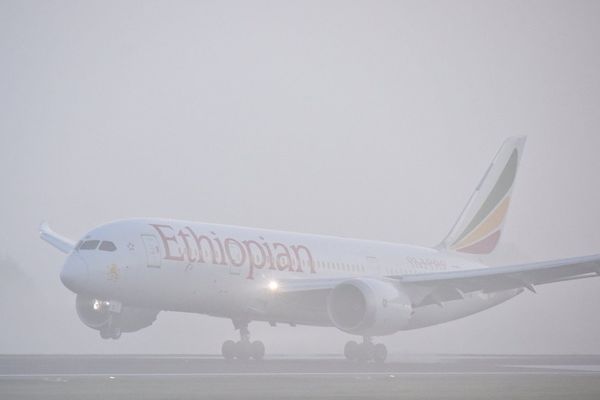 Le trafic est à l'arrêt ce mercredi matin à l'aéroport de Toulouse-Blagnac à cause du brouillard. 