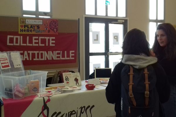 La "collecte sangsationnelle" de protections hygiéniques dure un mois à Caen.