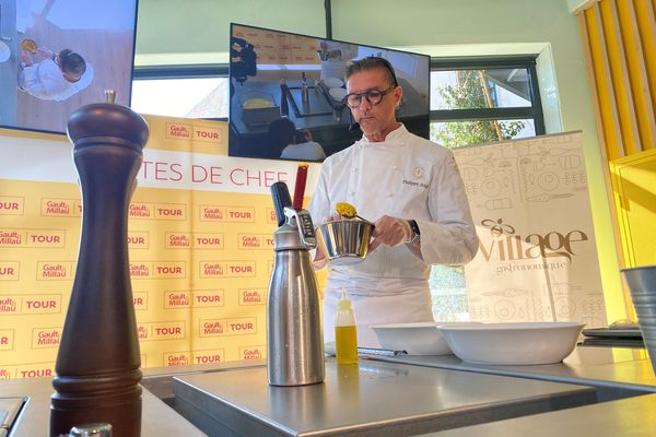 Philippe Augé, trois toques Gault et Millau à son actif, souligne l'importance de ces prix dans le milieu de la gastronomie.