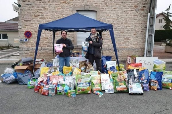 L'année dernière, l'AFCA a récolté près de 600 kg de croquettes pour la SPA.