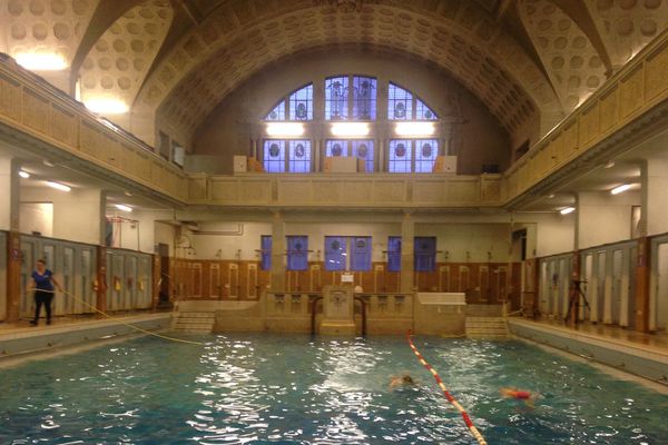 La grande piscine des bains municipaux de Strasbourg