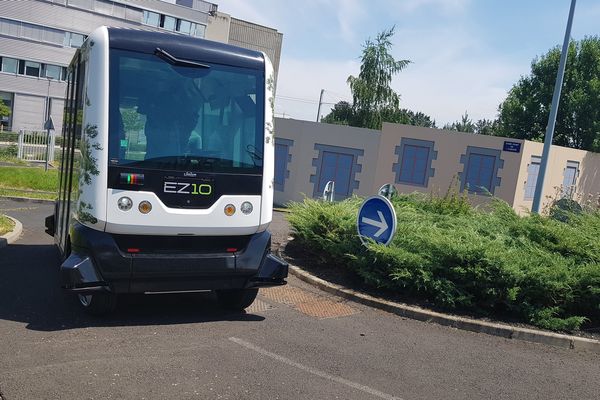 Clermont-Ferrand a décidé de retirer son dossier pour expérimenter les navettes autonomes dans l'espace public.