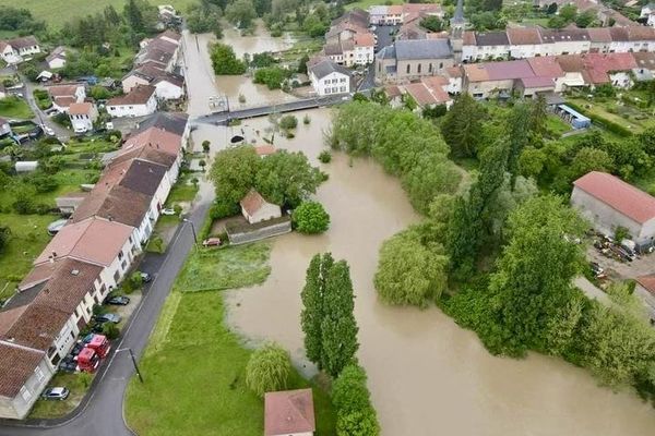 La ville d'Eblange en Moselle est  inondée. Samedi 18 mai 2024.