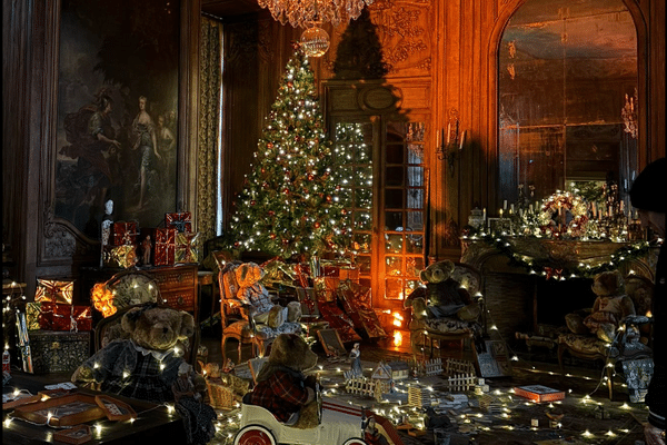 Le Château de Beaumesnil ouvre ses portes pour une chasse au trésor de Noël.