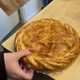 Le pâté de pommes de terre est un incontournable lors des réveillons chez les Limousin, le 23 décembre 2024, à Limoges (Haute-Vienne)