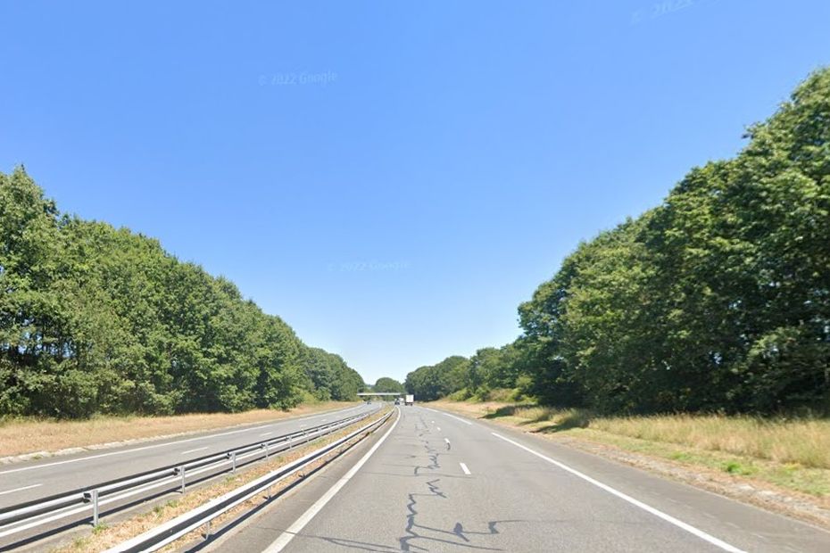 Accident De Voiture Avec Neuf Personnes À Bord : Un Passager De 18 Ans