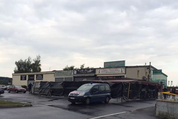 La pizzeria, au lendemain du drame.