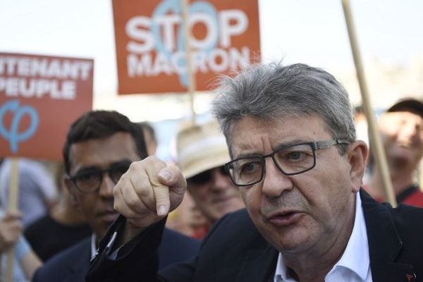 Jean-Luc Mélenchon à Marseille, le même jour qu'Emmanuel Macron