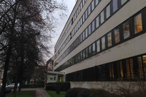 L'Hôtel de police de Dijon, situé place Suquet