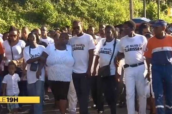 Plus de 1200 personnes autour de la famille de Clarissa Jean-Philippe, lors de la marche silencieuse à Sainte-Marie en Martinique