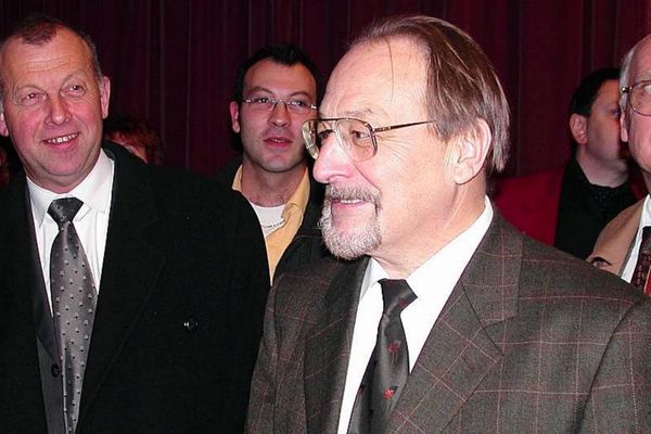 Jean-Claude Ducagny photographié en décembre 2002, après sa réélection à l'Assemblée nationale.