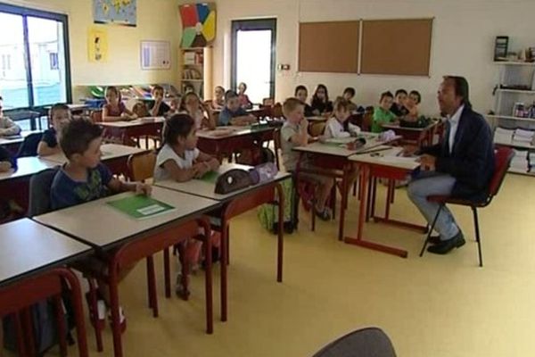 Dans une classe de l'école de Marigny (79).