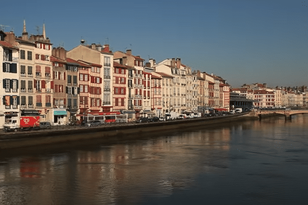 La rixe aurait éclaté autour de la gare routière à Bayonne.