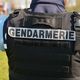 Les gendarmes ont bouclé le quartier où vivait un homme armé retranché chez lui pendantplusieurs heures. L'homme s'est finalement rendu sans difficulté ce 24 juin.
