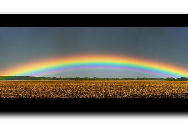 Arc-en-ciel possible sur la région Pays de La Loire.