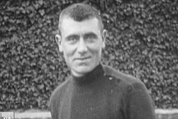 Le coureur Eugène Christophe, sur le Tour de France 1913.