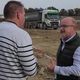 Guy Bousquet, président de l'association Via 81 et Gautier Castan, transporteur, sur le chantier de l'A69. Ils défendent la nécessité de cette autoroute entre Castres et Toulouse.