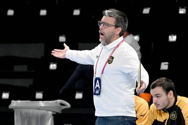 Le coach de Chambéry Erick Mathé (photo) entraînera le Montpellier Hérault Handball lors de la prochaine saison.