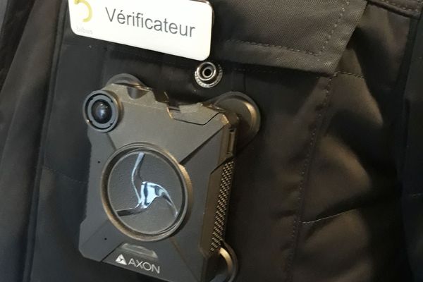 Ces petites caméras discrètes seront portées par les agents de Keolis