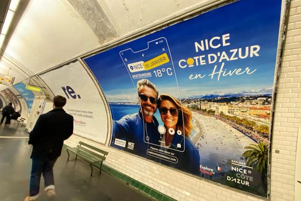 La Métropole Nice Côte d'Azur affiche sa campagne de publicité à Paris.
