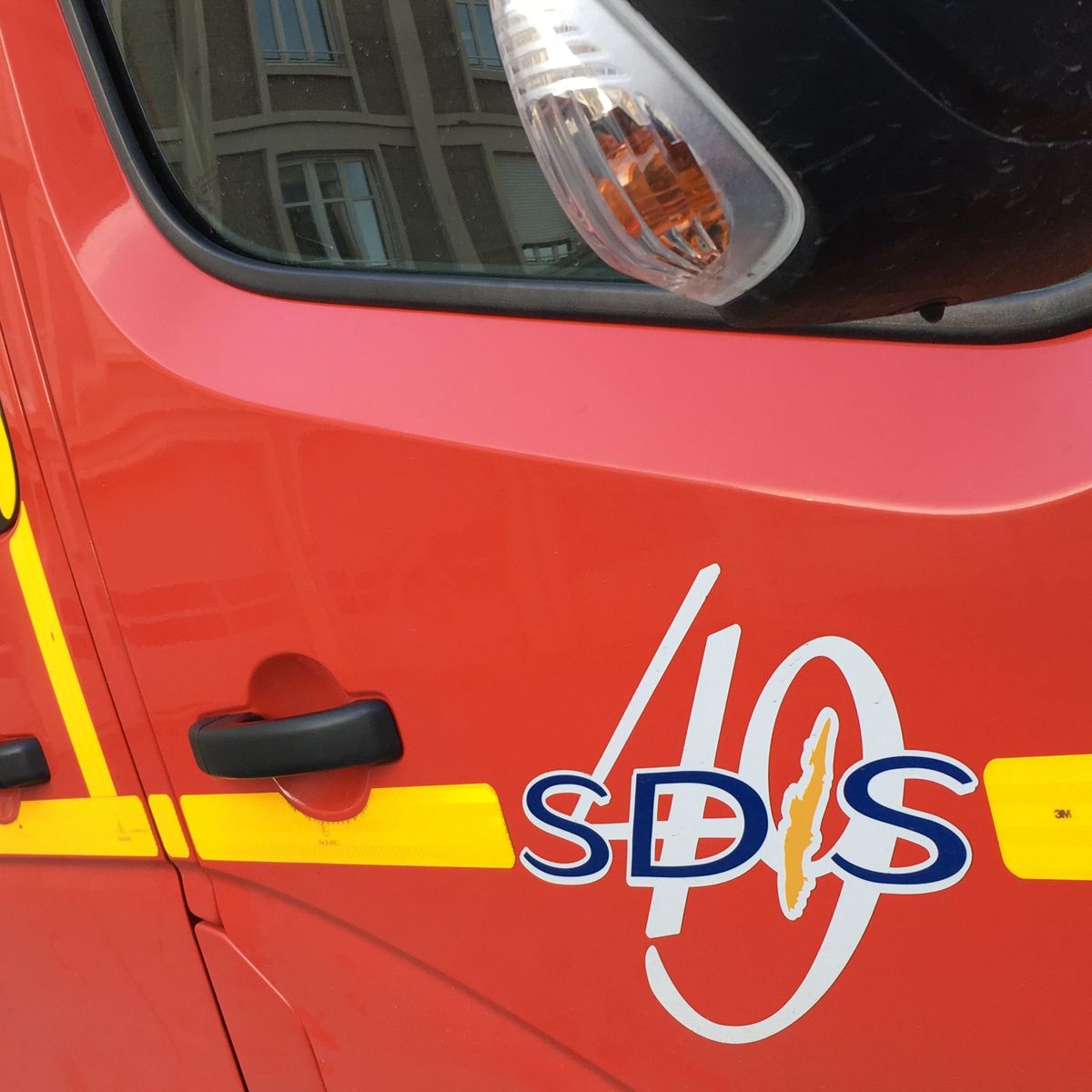 Angers 11 v hicules incendi s dans la nuit