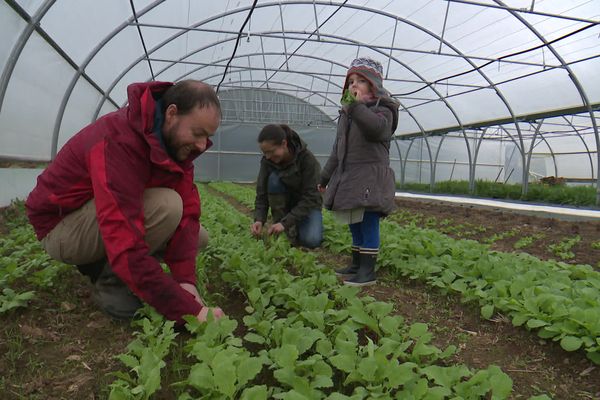 Barbara et Carlos ont trouvé leur ferme à Rilhac Rancon grâce à Terres de Liens