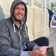 Nicolas a 31 ans, il vit dans la rue à Cannes depuis 4 ans.