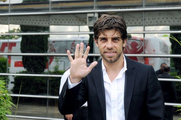 Il y a 10 ans, Juninho posait devant l'Olympique Lyonnais