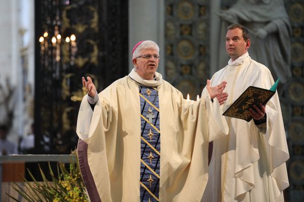 Monseigneur Olivier Leborgne, évêque d'Arras, présidera la cérémonie des funérailles chrétiennes de Dominique Bernard, jeudi 19 octobre, à 10 heures.