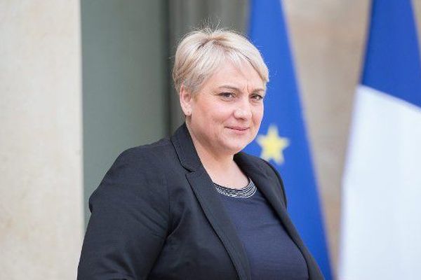 Pascale Boistard, Secrétaire d'Etat chargée des droits des femmes a la sortie du conseil des ministres a l'Elysée.