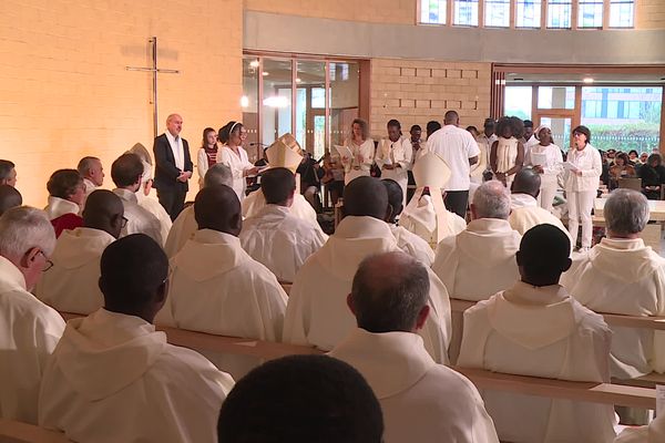 Une première cérémonie dans la nouvelle église du quartier de Borderouge à Toulouse consacrée ce dimanche 15 décembre.