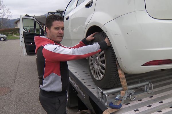 En Savoie, les gestes de solidarité se multiplient en faveur du personnel soignant.