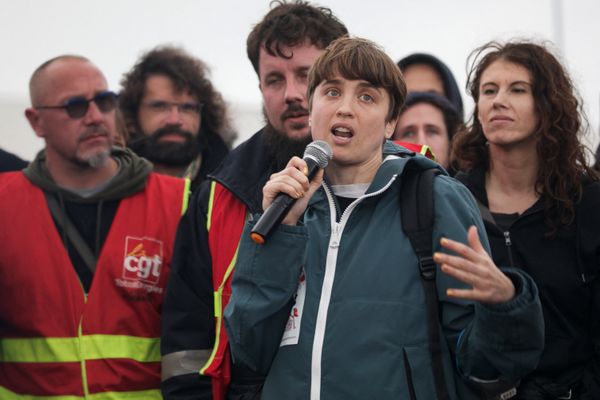 L'actrice Adèle Haenel, le 24 mars 2023 à la raffinerie de Gonfreville-l'Orcher (Seine-Maritime).