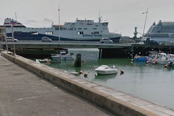 Le pont Paull Denis au Havre, dans le quartier Saint-François. 