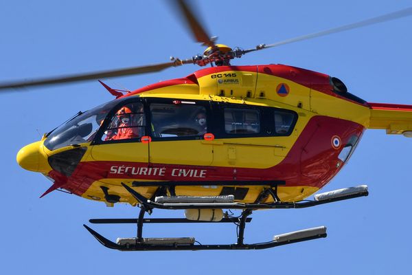 Un trentenaire a été héliporté vers le CHU de Grenoble après un accident de base-jump, il n'a pas survécu à ses blessures. (Illustration)