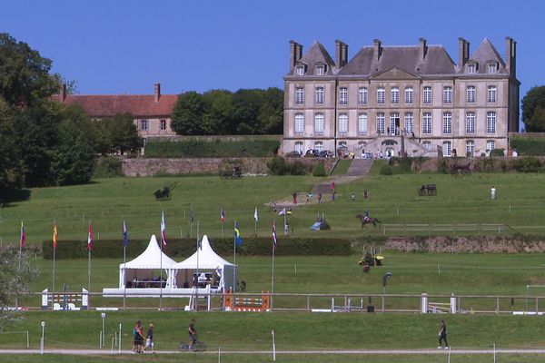 Le haras du Pin accueillera du 9 au 13 août 2023 les championnats d'Europe séniors de concours complet, le triathlon de l'équitation