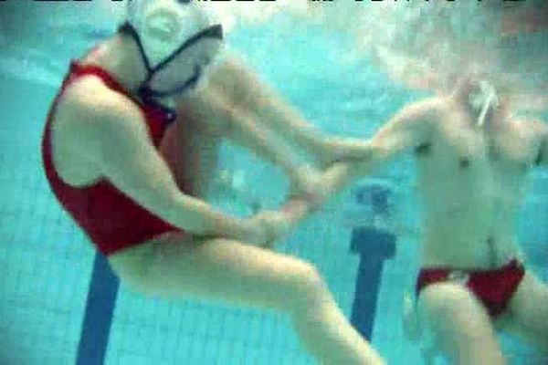 Le water polo féminin : un sport très physique où l'effort est surtout fait sous l'eau