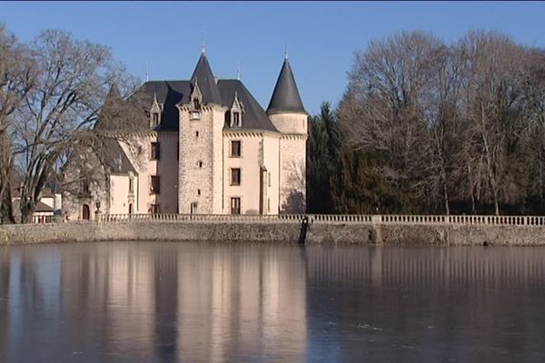  Château de Nieul (87) à restaurer