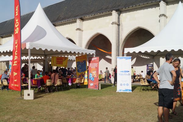 En 2016, 200 tables de jeux étaient installées au Campo Santo pour le festival "Orléans Joue"