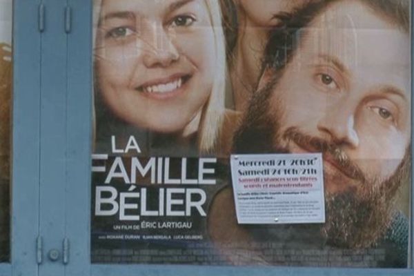 "la famille Bélier" est le premier film à avoir été projeté avec un sous-titre spécifique pour les malentendants au cinéma "le Rex"