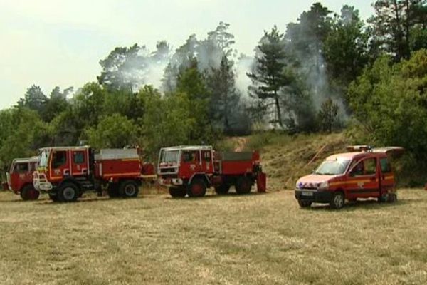 Les pompiers du Puy-de-Dôme ont déjà combattu plus de 170 départs de feux depuis le début de l'été 2015