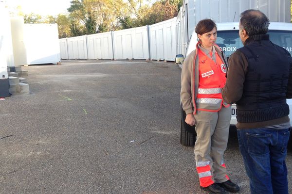 Les 51 Soudanais, Erythréens et Afghans  seront logés dans ces pré-fabriqués du centre d'accueil et d'orientation (CAO) rue Marconi, à Montpellier (28/10/16)