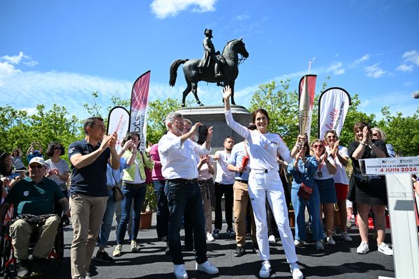 La flamme olympique des Jeux Olympiques de Paris 2024 à la Roche-sur-Yon, le 4 juin dernier