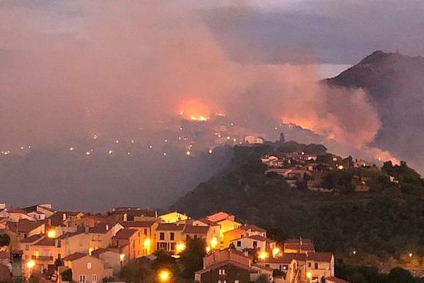 Le feu a pris avant le lever du jour au quartier haut de la Salette à Banyuls-sur-Mer - 5 septembre 2019.